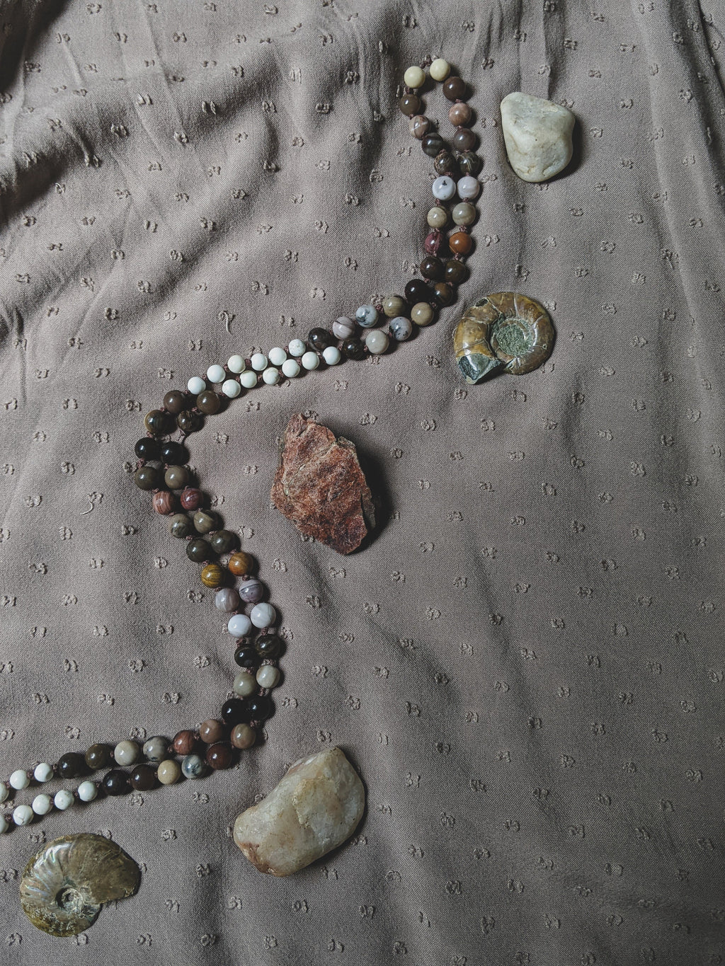 agate trail mala