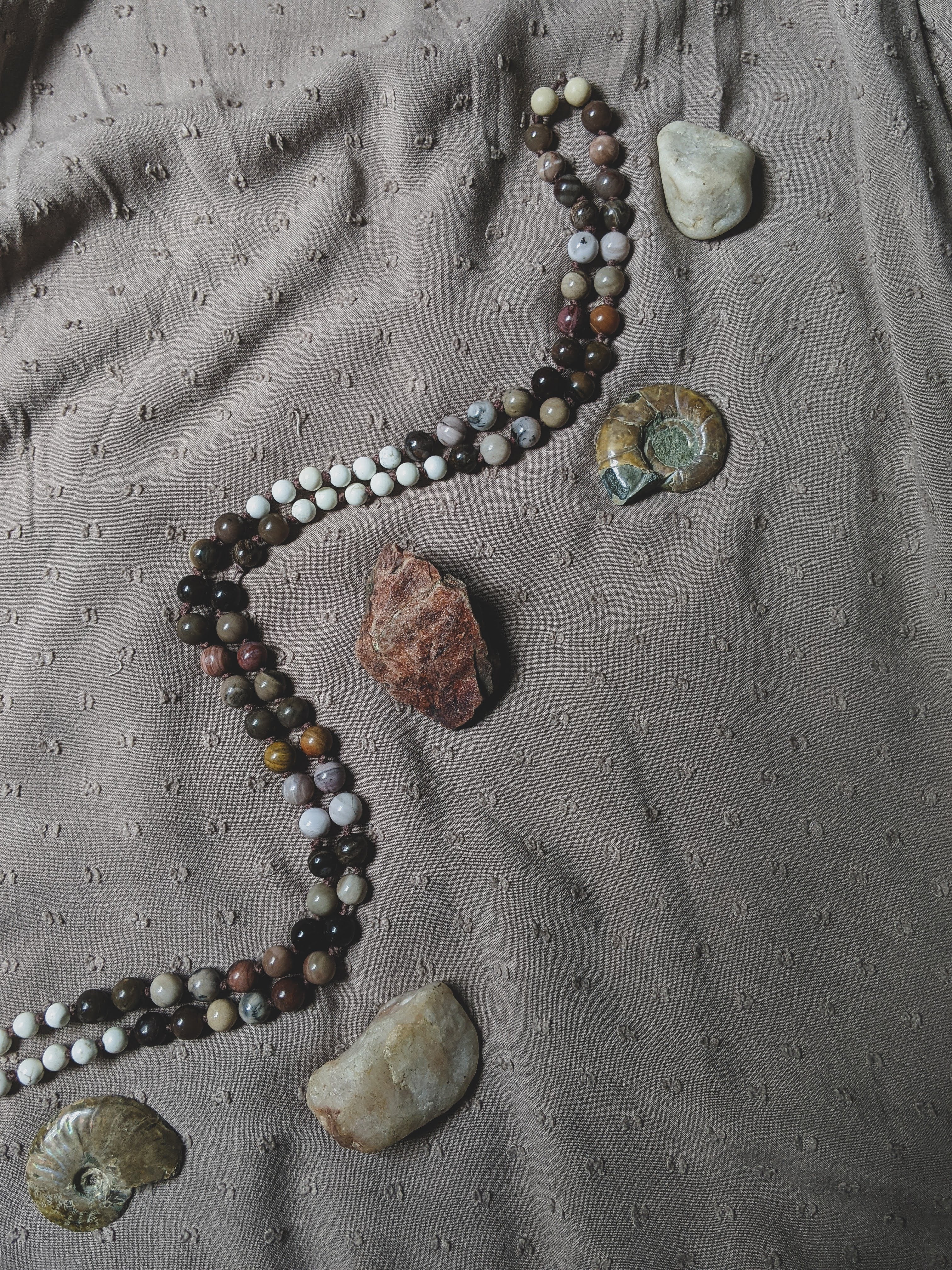 agate trail mala